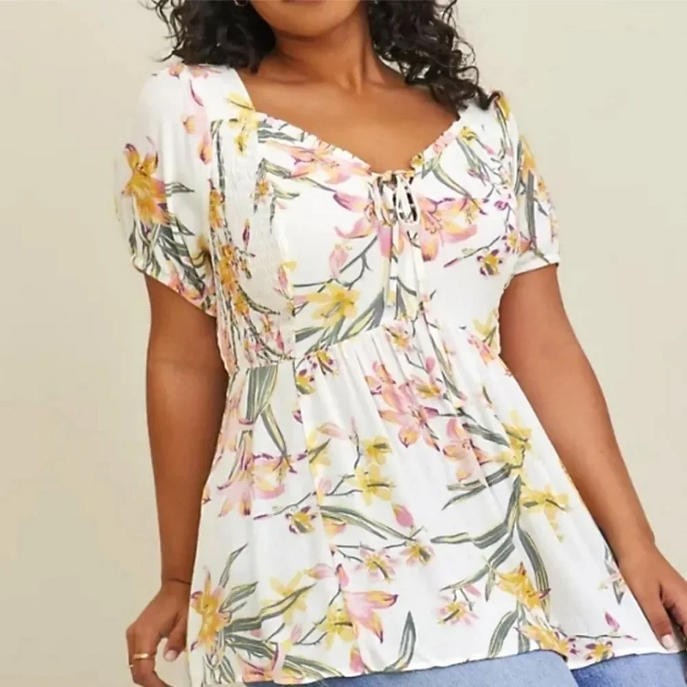 torrid White Floral Tie-Front Peasant Blouse - Picture 1 of 10
